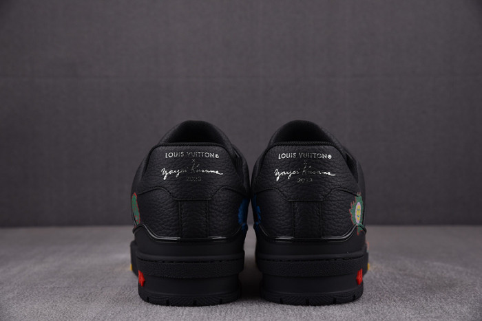 L1VV TRAINER