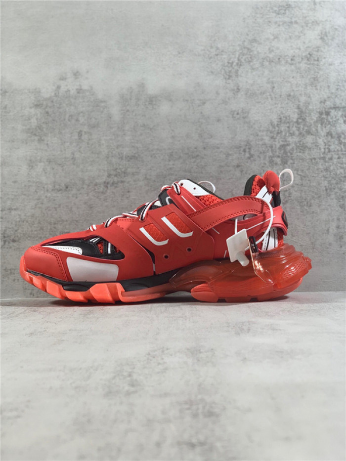 BALEN TRACK TRAINER RED 647742 W3BZ1 6591
