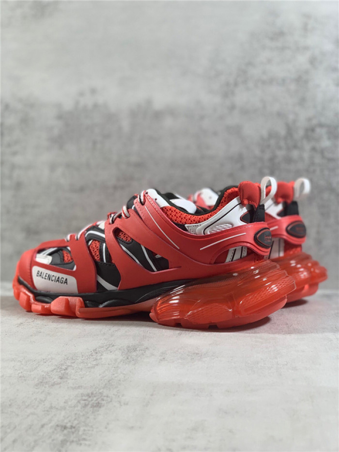 BALEN TRACK TRAINER RED 647742 W3BZ1 6591