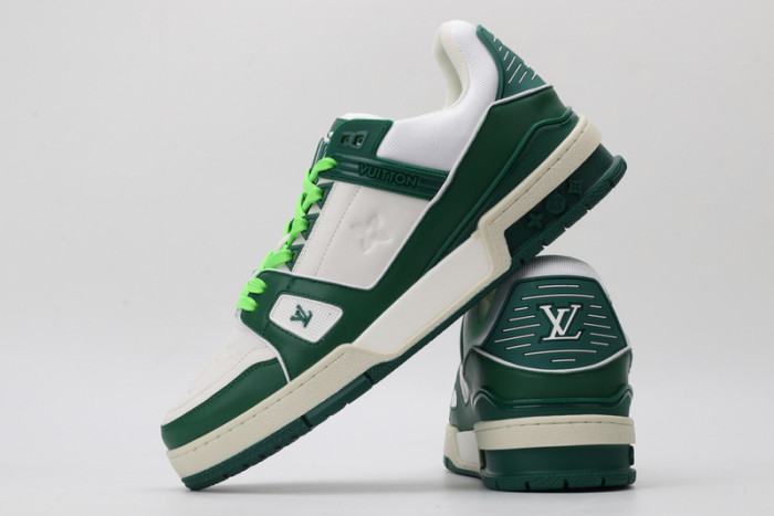 L1VV TRAINER
