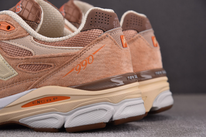 New Balance 990v3 MiUSA size? Exclusive Orange Cream M990SZ3