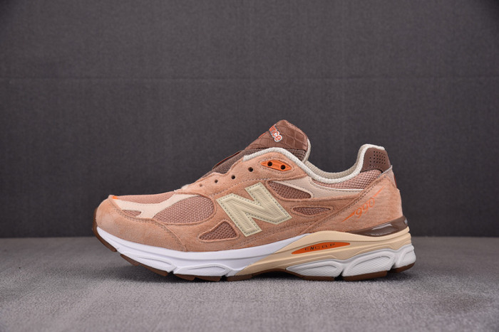 New Balance 990v3 MiUSA size? Exclusive Orange Cream M990SZ3