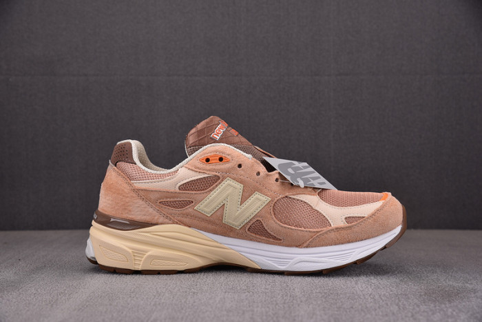 New Balance 990v3 MiUSA size? Exclusive Orange Cream M990SZ3
