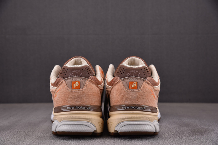 New Balance 990v3 MiUSA size? Exclusive Orange Cream M990SZ3